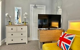 Stay In Edgware Road Guesthouse